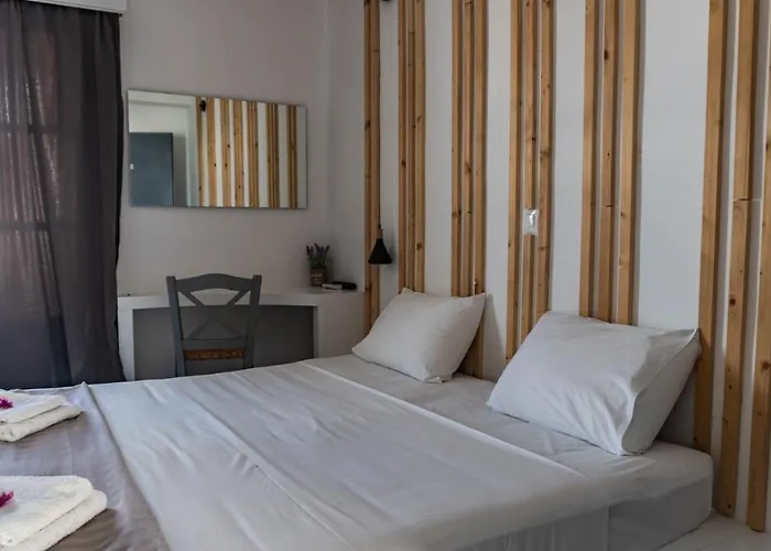 Hotel Vista Mare Nausa